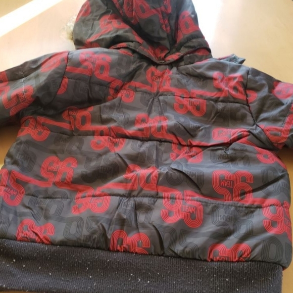 Winter coat Flash McQueen - Picture 2 of 10